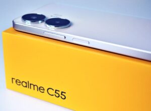 Realme C55: